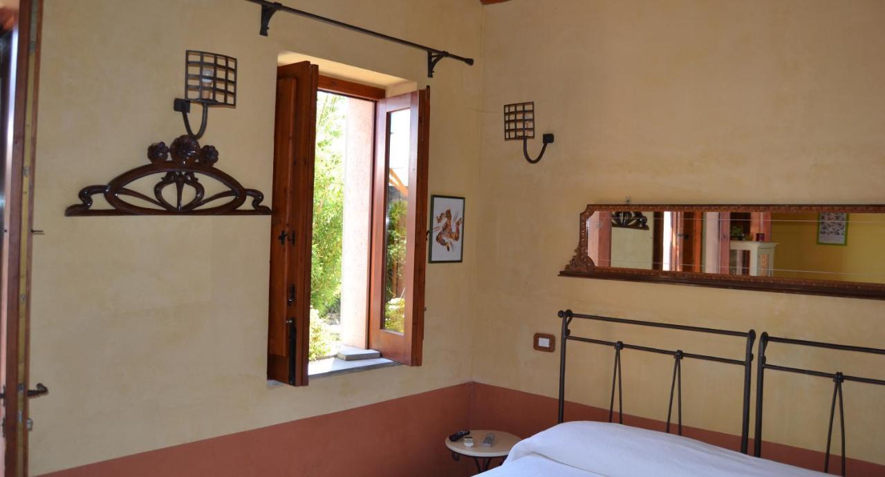 Bioagriturismo Antica Sena Milici Eksteriør bilde