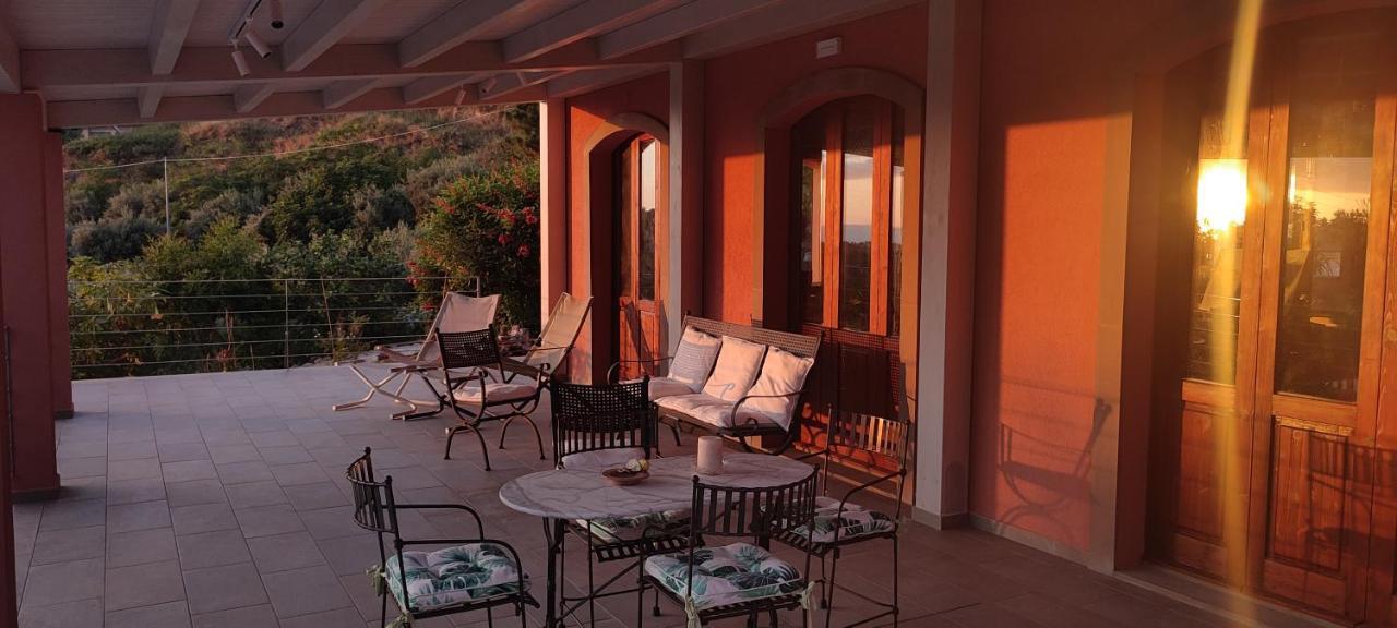Bioagriturismo Antica Sena Milici Eksteriør bilde