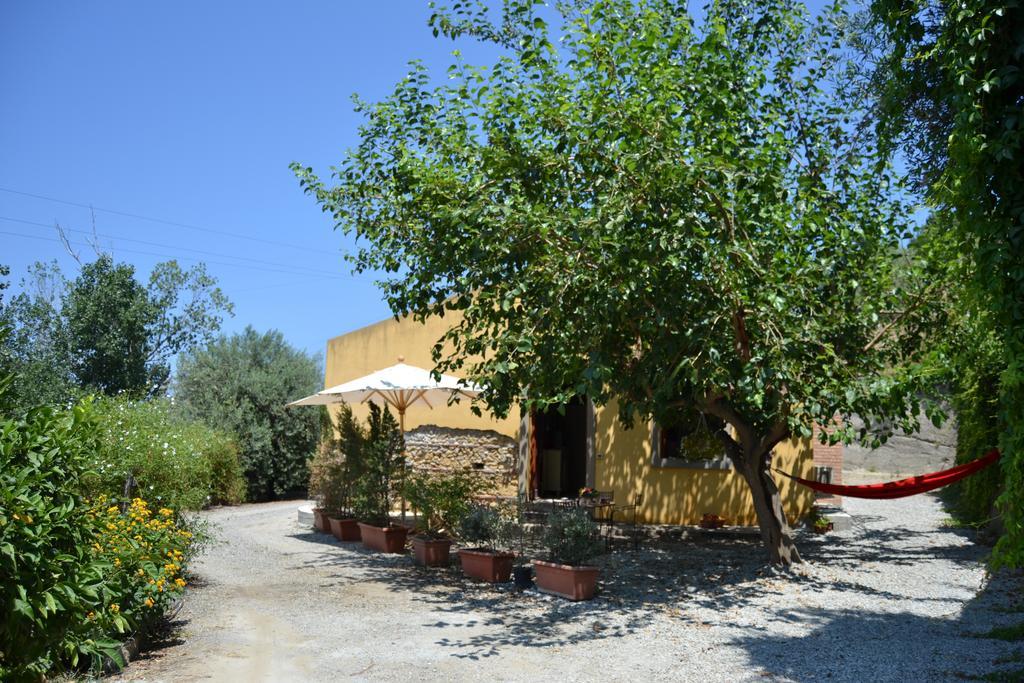 Bioagriturismo Antica Sena Milici Eksteriør bilde