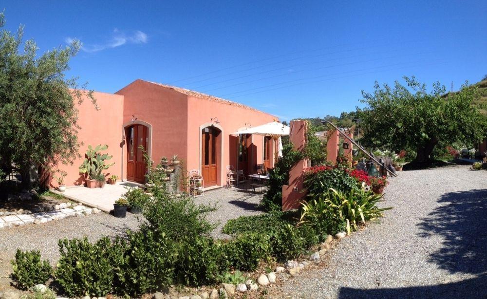 Bioagriturismo Antica Sena Milici Eksteriør bilde